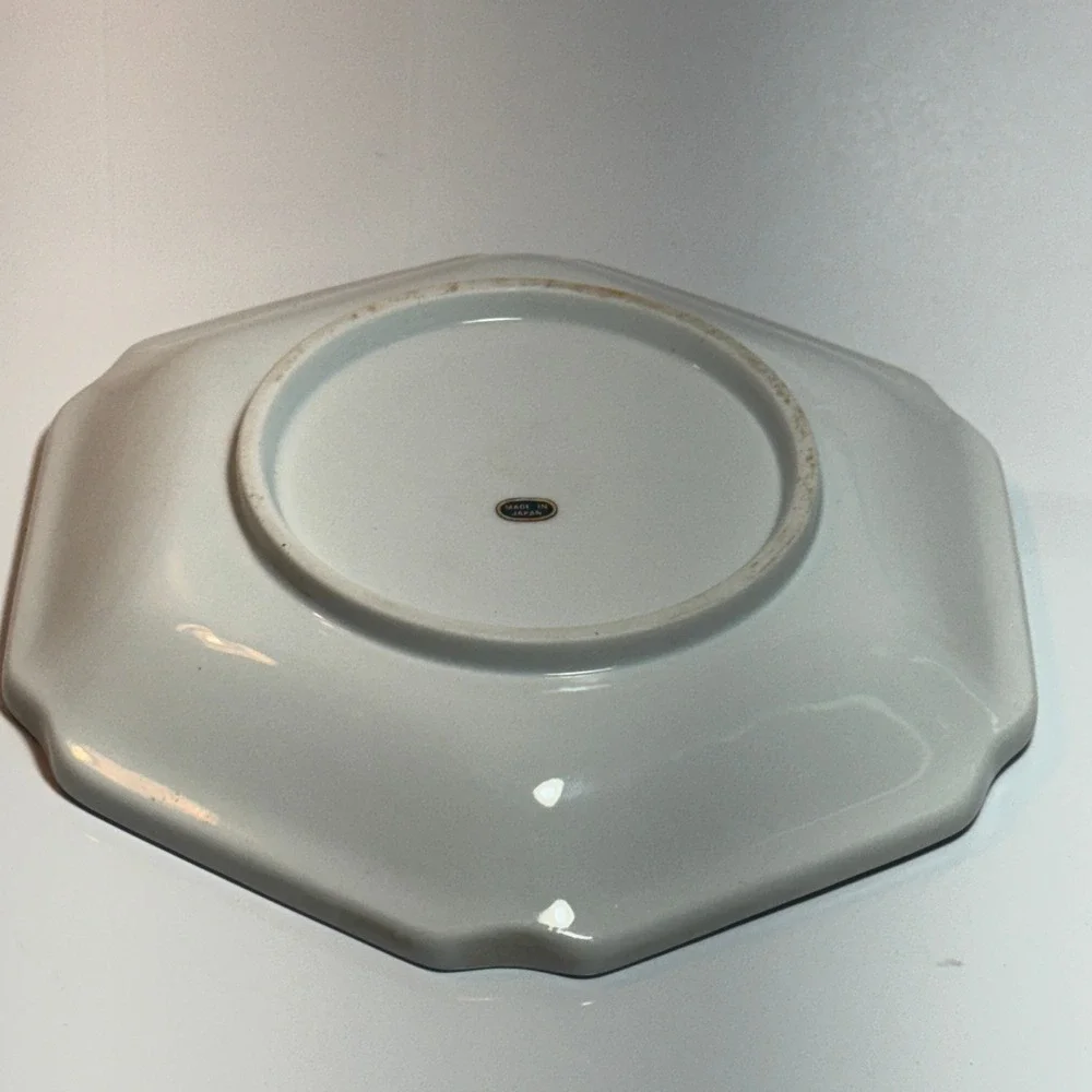 Octagon Shaped Ceramic Plate Iris Flower Design Pastel Colors‎ Blue Rim